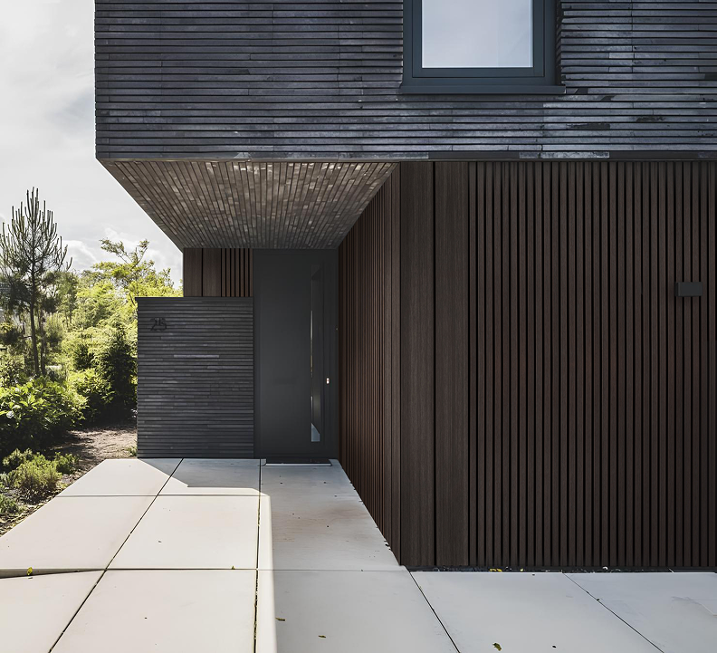 Legro Facade Systems vs Classic Siding: The Technical Advantage of a New Generation