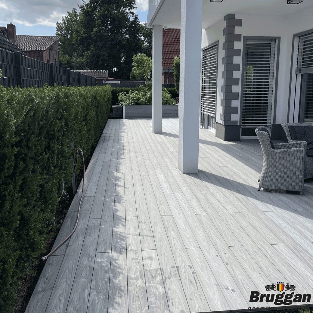 Winter months for the patio. Recommendations for the care of the composite in cold weather