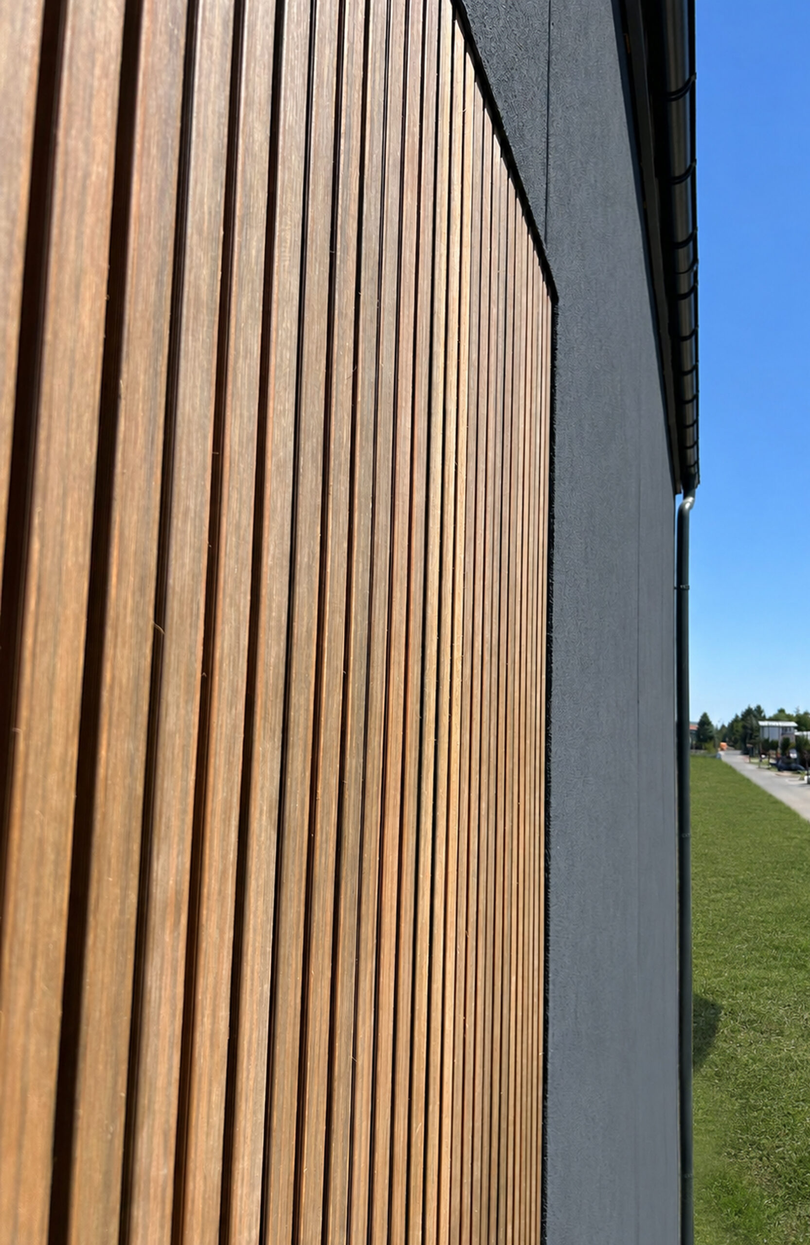 Legro-facade fs15-teak-Poland-Warsaw-facade, house