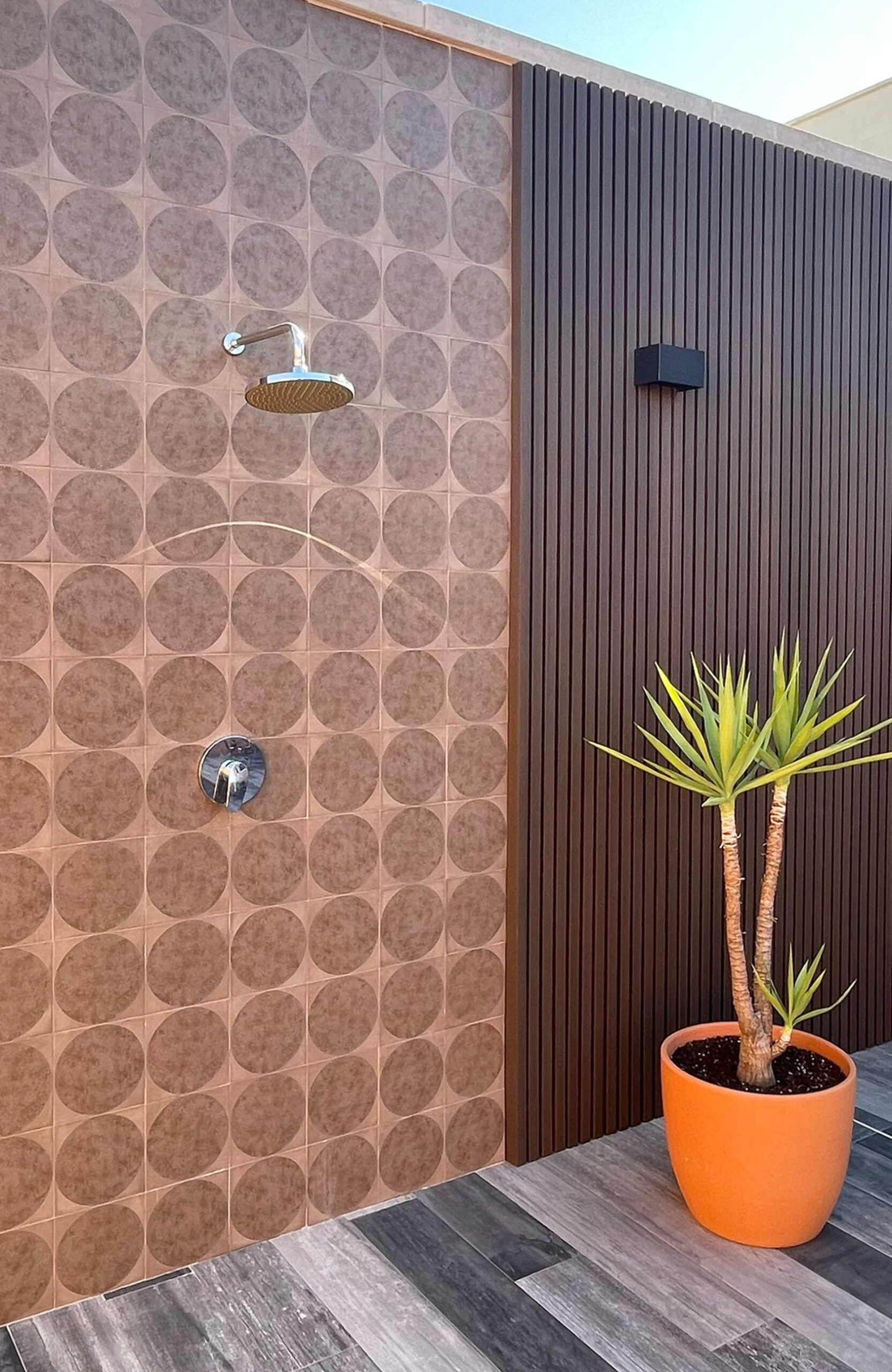 Legro-facade fs15-walnut-Spain-house, summer house