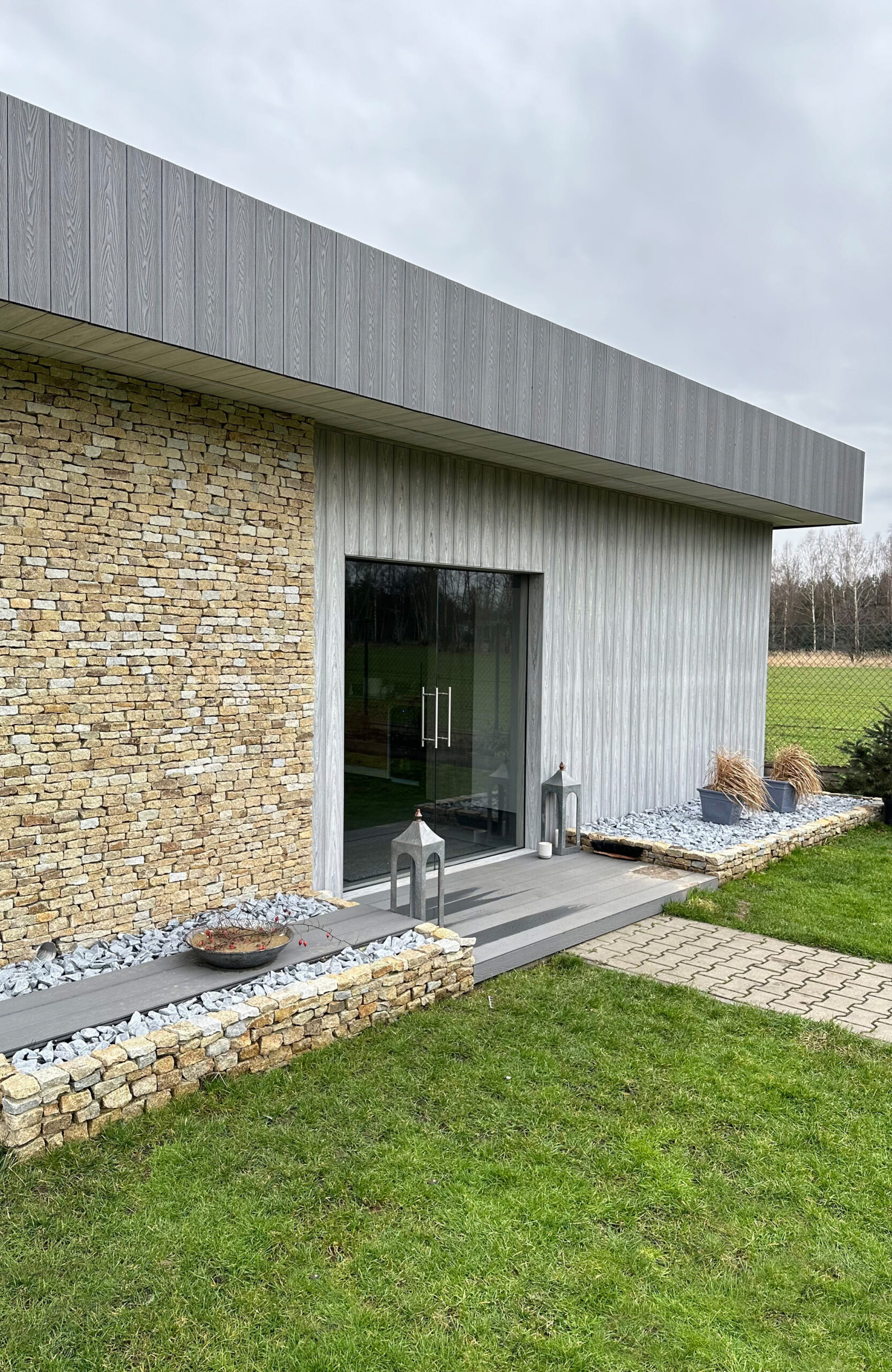BRUGGAN Multicolor grey composite boards used for modern exterior wall and roof cladding