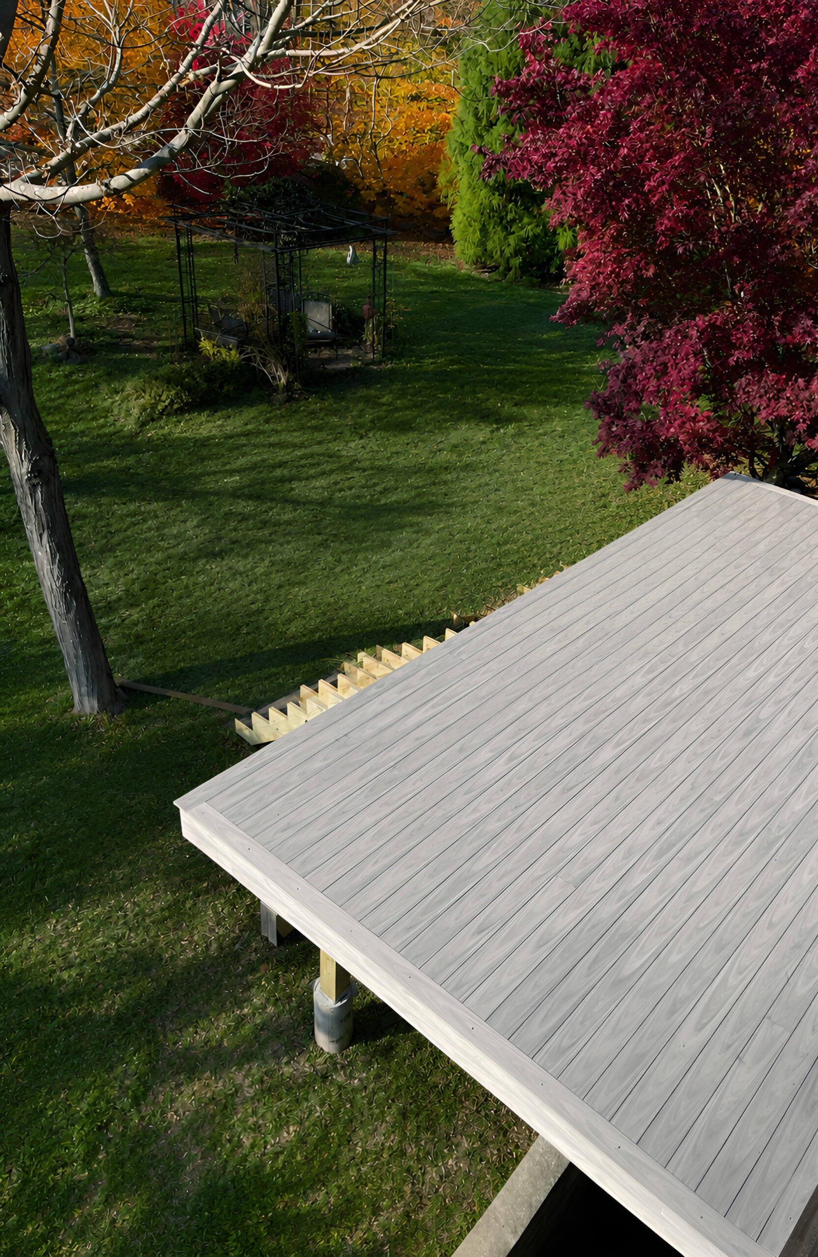 BRUGGAN MultiColor Grey composite decking terrace at a private house in New Jersey, US
