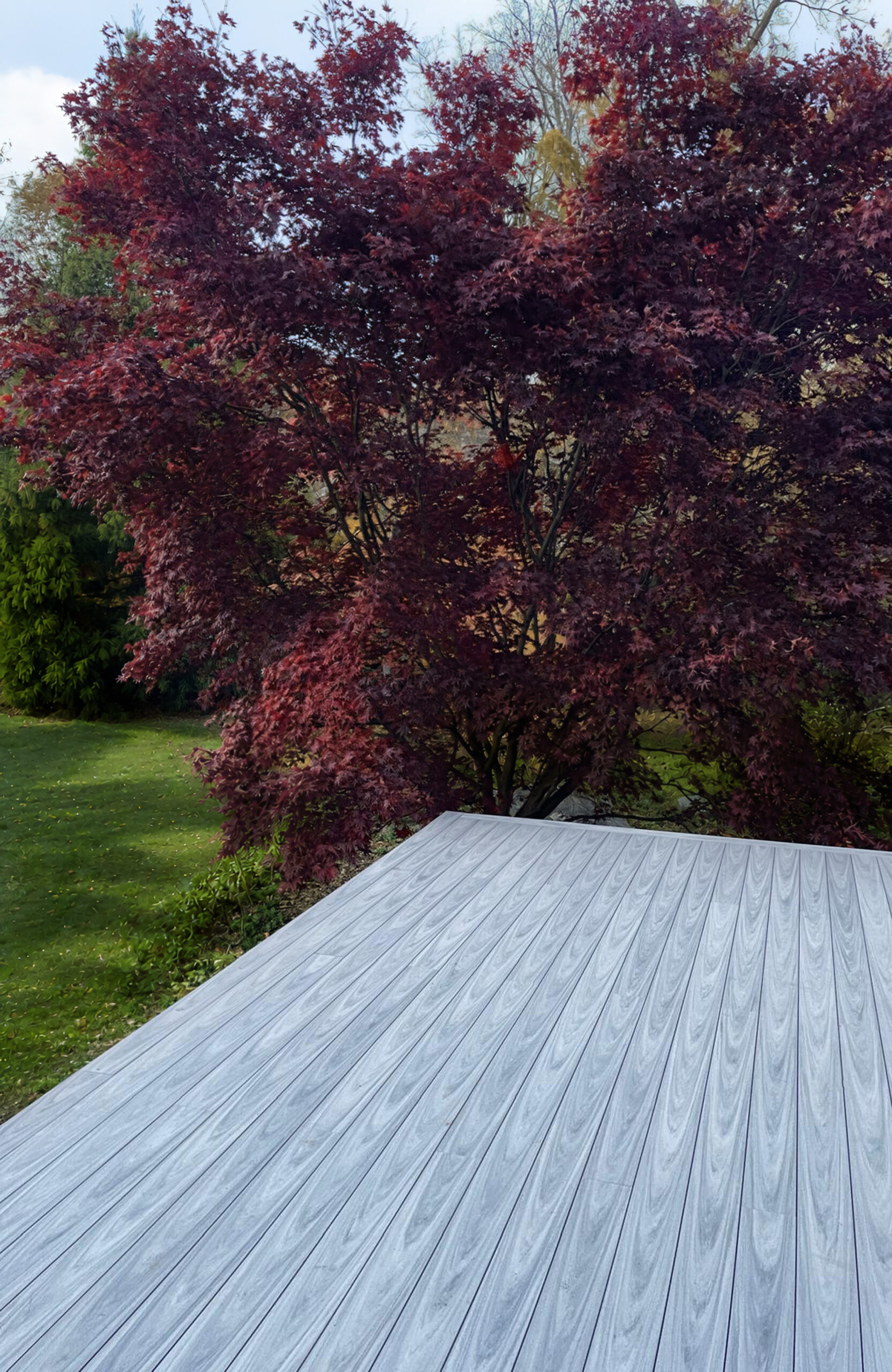 BRUGGAN MultiColor Grey composite decking terrace at a private house in New Jersey, US