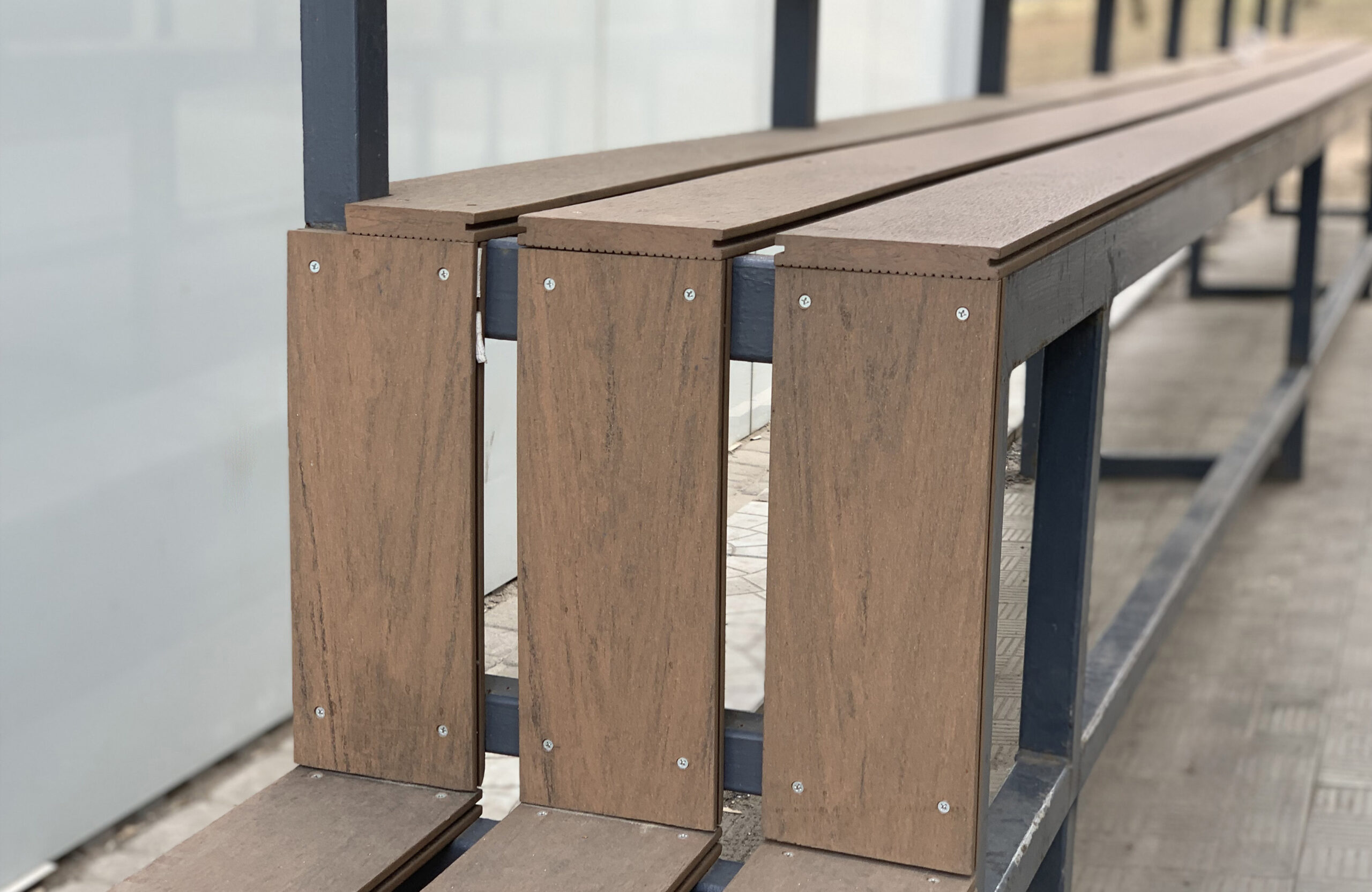 BRUGGAN Multicolor Wenge composite boards used for a modern outdoor bench