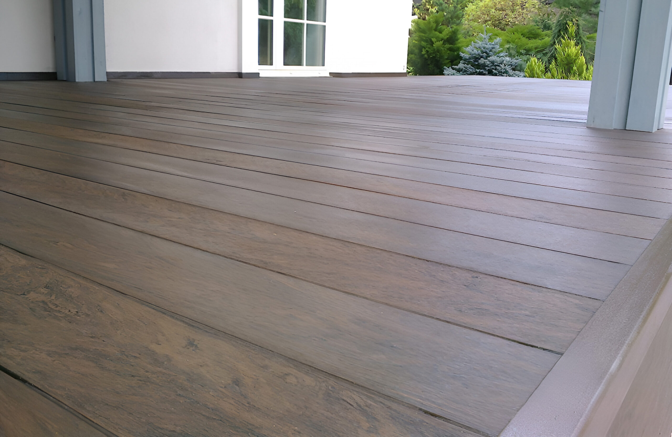 Private house terrace finished with BRUGGAN Multicolor Wenge decking and integrated stairs