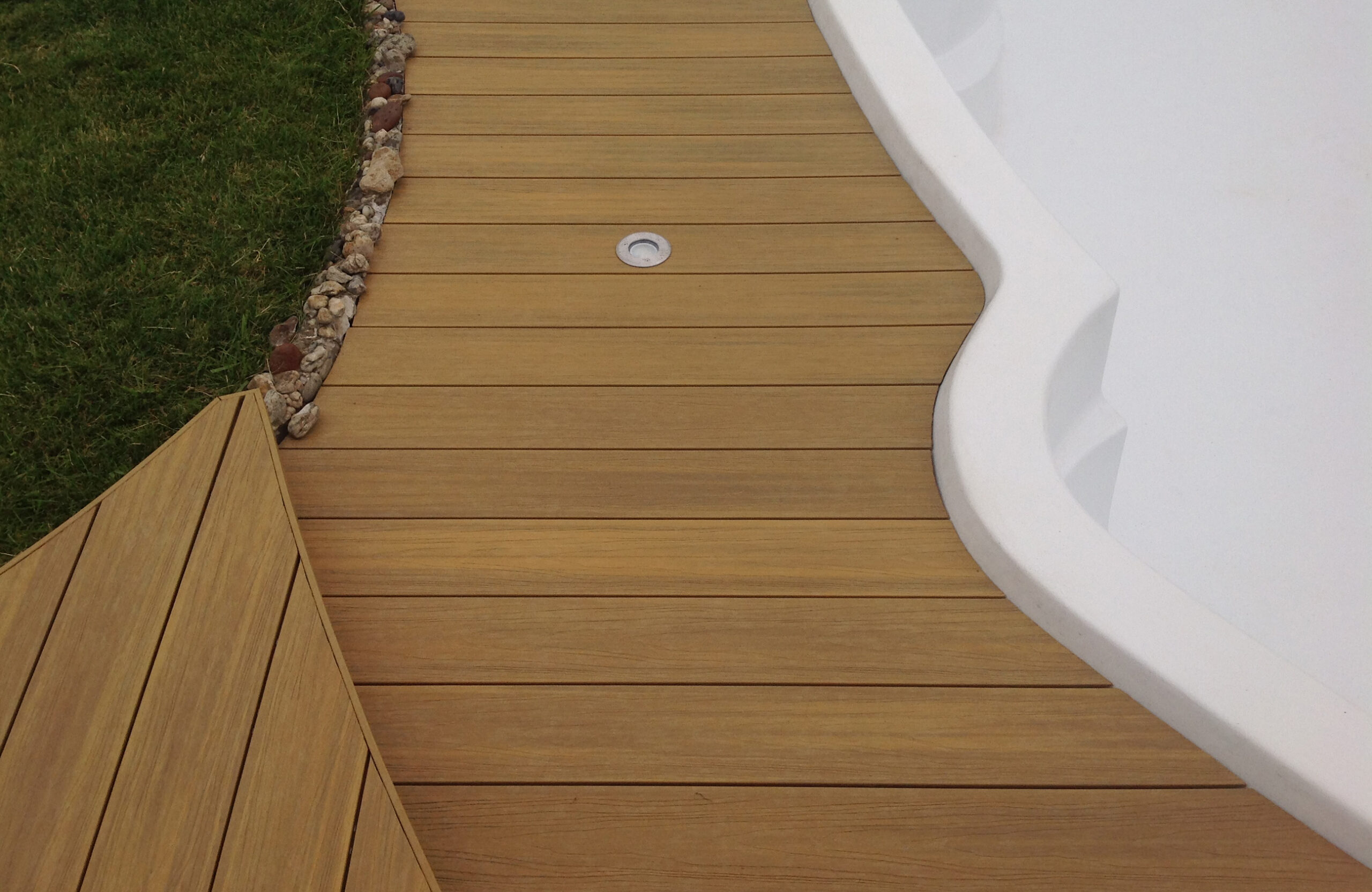 Legro-terrace-maple-pool